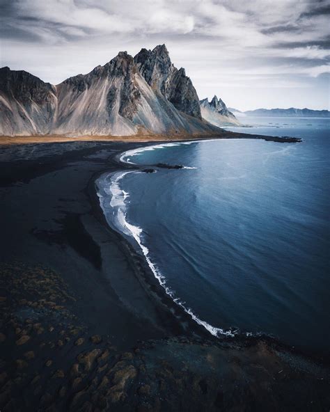 Höfn black sand beach, Iceland [1595x1994] [OC] : EarthPorn