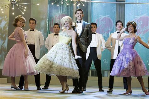 Movie Remakes Image: HAIRSPRAY | Hairspray movie, Hairspray costume ...