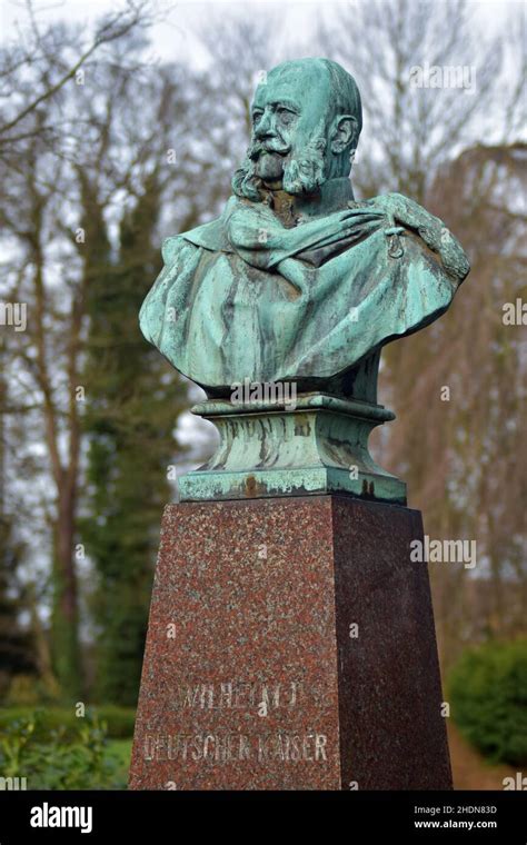 bismarck monument, bismarck monuments Stock Photo - Alamy