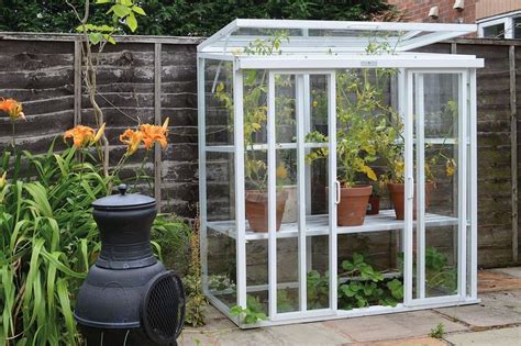 The best mini greenhouses for your garden | Mini greenhouse, Small city ...