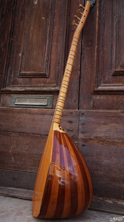 Baglama (Saz) Turkish Instrument | Folk instruments, Armenian music ...