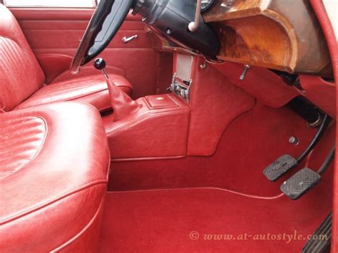 Jaguar Mark 2 interior – A&T Autostyle