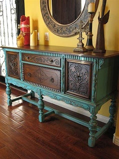 37 Popular Distressed Furniture Ideas To Get A Vintage Accent - HMDCRTN