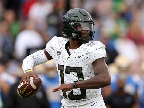 Oregon football needs to conjure up momentum against Colorado