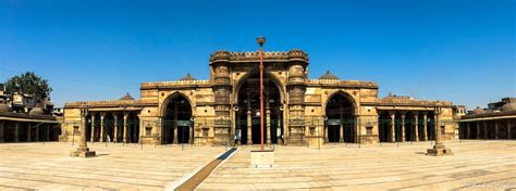 The Beautiful Jama Masjid Of Ahmedabad | Shadows Galore