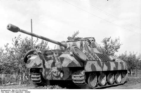 Panzer V "Panther"; KPZ, South-Russia,September 1943. | War tank, Tanks ...