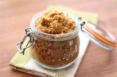 Barefeet In The Kitchen: Kitchen Tips: Make Your Own Brown Sugar