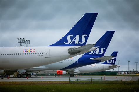 Scandinavian Airline SAS Nears Jet Order With Eye on Post-Covid Travel ...