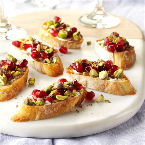 Pomegranate Pistachio Crostini Recipe: How to Make It