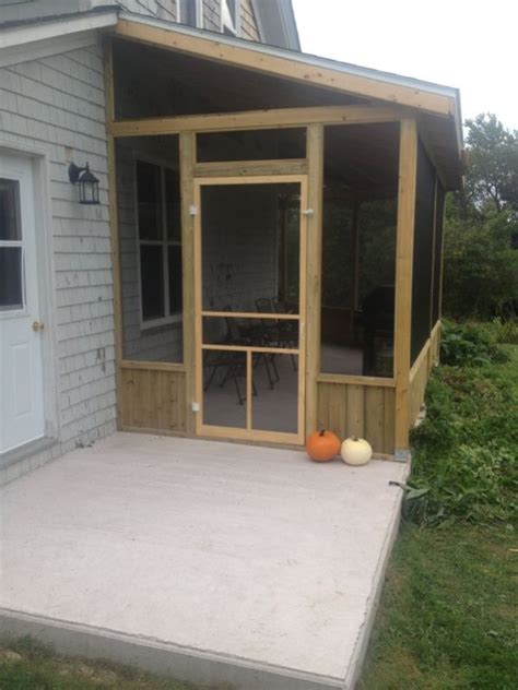 Pin by Valerie Bridges on Balcony & Porches | Screened porch designs ...