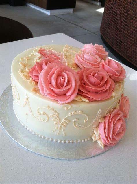 Pin by Bella Merlin on Birthday cake | Buttercream cake, Cake ...