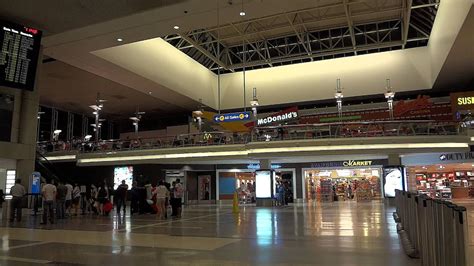 1/2 Midnight Los Angeles International Airport / LAX California USA ...