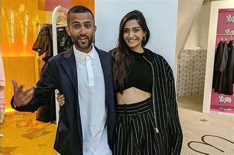 In Pics: Sonam Kapoor is Celebrates Diwali in London with Anand Ahuja ...