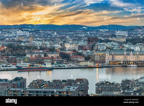 Oslo Norway, sunset city skyline at harbour Stock Photo - Alamy