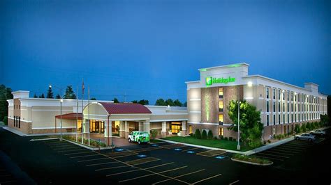 HOLIDAY INN GURNEE CONVENTION CENTER $88 ($̶1̶2̶2̶) - Updated 2021 ...