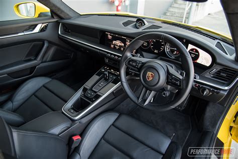 2020 Porsche 911 Carrera 4S review (video) – PerformanceDrive