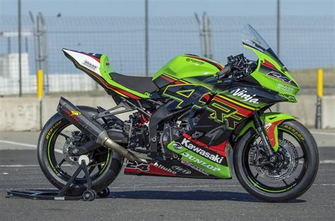 2023 Kawasaki Ninja ZX-4RR Review [13 Fast Facts]