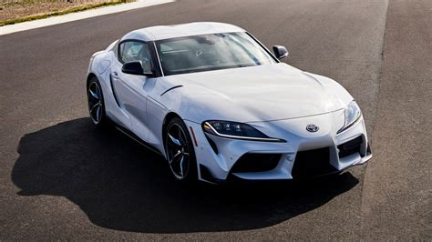 Why the 2021 Toyota Supra Still Doesn't Have a Manual Transmission