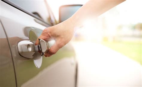 How Much Does Car Door Repair Cost | Storables