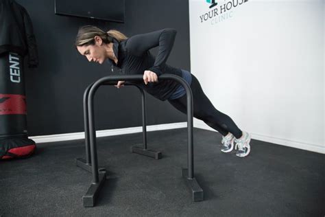 4 Major Benefits Of Incline Push Ups | Upper Body & Core Muscles