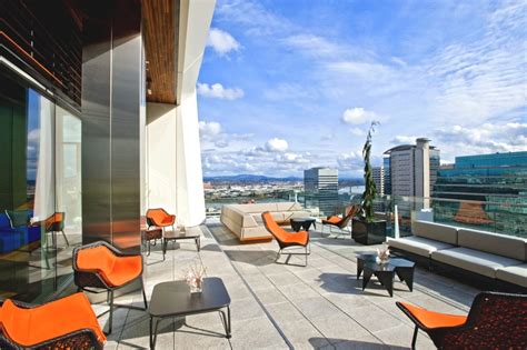 Luxury Life Design: 6 Stylish hotel rooftop bars best for sipping cocktails