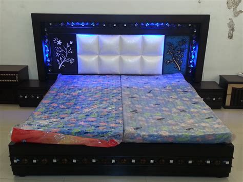 Square Design Double Bed, Full Size Bed, Full Bed, डबल बेड in Kartarpur ...