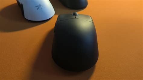 My VXE R1 Pro Max arrived. So here the first impression : r/MouseReview