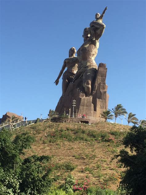 Visite guidée du Monument de la Renaissance africaine & du Musée des ...