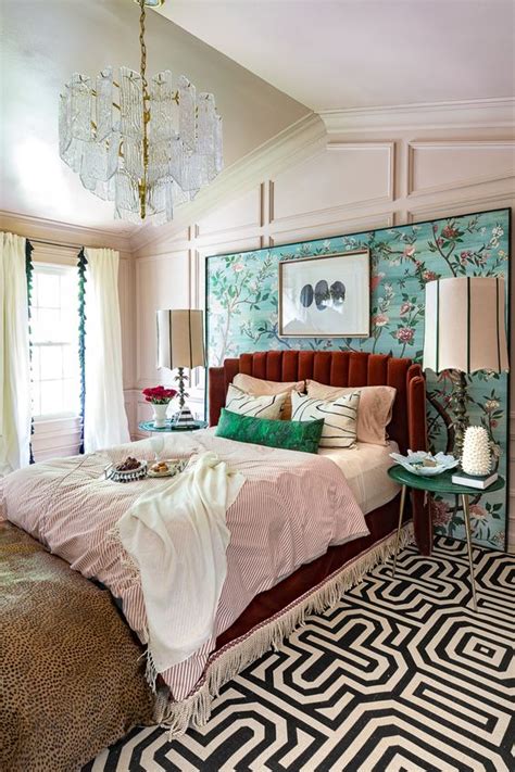 25 Bold Eclectic Bedroom Décor Ideas - DigsDigs