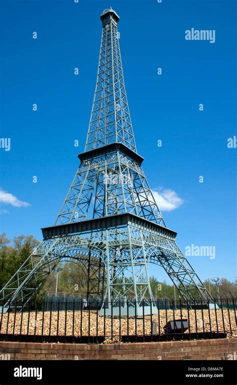 Eiffel Tower replica in Paris Tennessee Stock Photo - Alamy