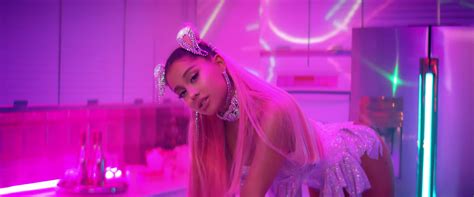 Ariana Grande - 7 Rings - Projections :: Behance