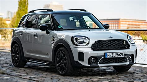 MINI Countryman plug-in hybrid review - gallery 2020 | Carbuyer