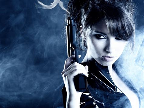 Girls & Guns Wallpaper and Background | 1600x1200 | ID:414035