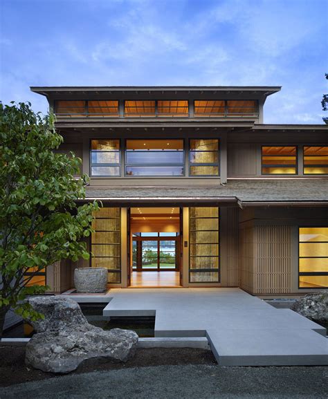 Contemporary House in Seattle with Japanese Influence