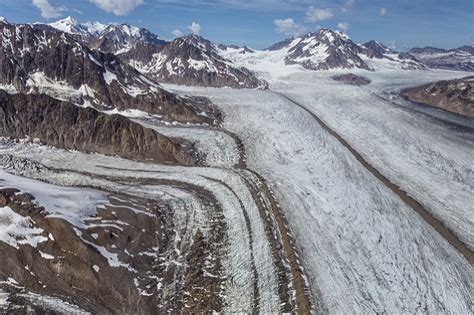 Lateral and Medial Moraines (U.S. National Park Service)