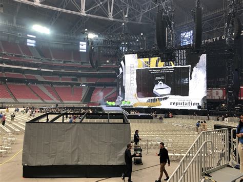 reputation stage from phoenix : r/TaylorSwift