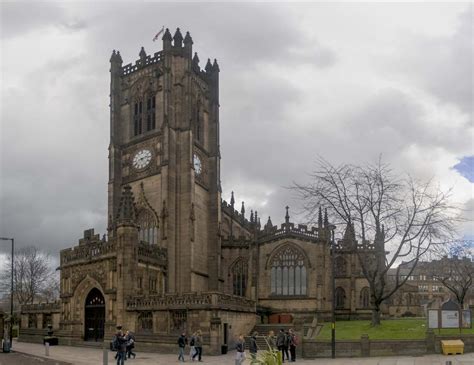 Manchester Cathedral, Manchester, England - GoVisity.com