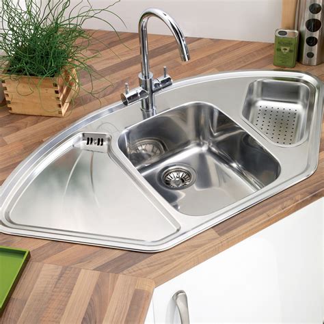 Astracast LAUSANNE Deluxe 1.5 Bowl Corner Kitchen Sink - Sinks-Taps.com