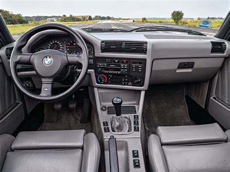 Bmw E30 Interior | Cadillac Escalade xltag