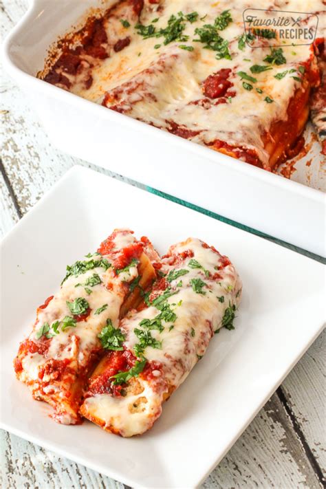 Easy Cheesy Manicotti Recipe | Favorite Family Recipes