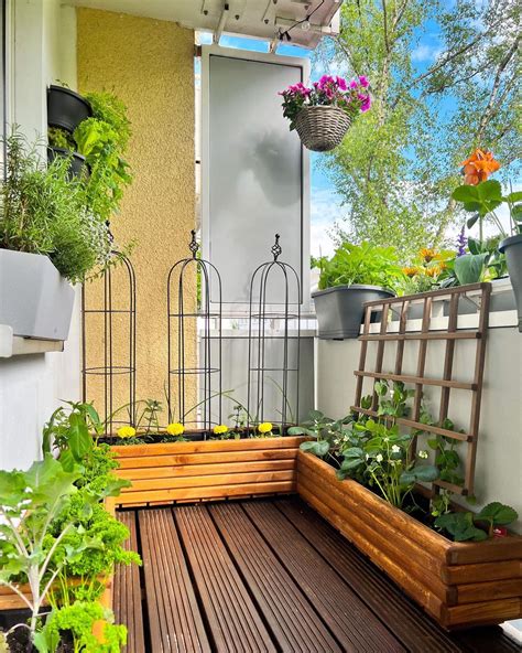 Balcony Garden Design Ideas for Small Spaces