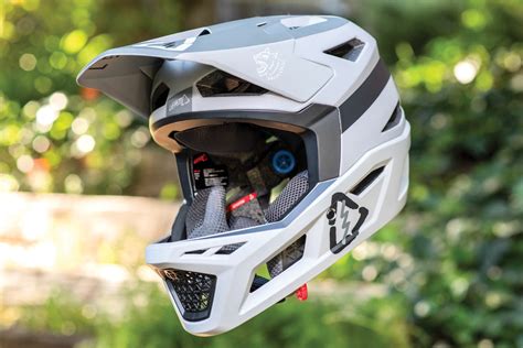 Lightweight Full-Face Helmet Shootout - Mountain Bike Action Magazine