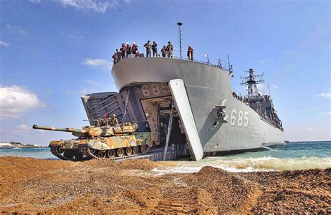 SPOTD: Amphibious Battle Tank Transport Ship Sungoonbang