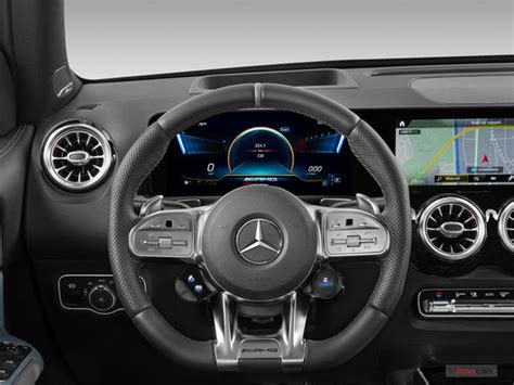 2023 Mercedes-Benz GLB-Class: 165 Interior Photos | U.S. News