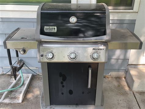 Grill Cleaning Hacks Put to the Test: Cleaning A Weber Grill - Chas ...