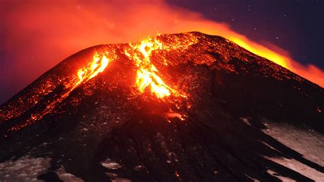 Vulcão Villarrica entra em erupção no Chile e moradores são retirados ...