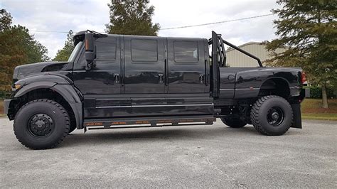 2017 International Workstar SuperTruck Six Door 4x4 Pick-up "Knight in ...