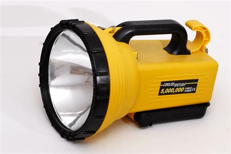 10 Features And Benefits Of Flashlight lamps - Warisan Lighting