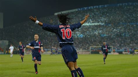 Ronaldinho en el Paris Saint-Germain, todos sus goles