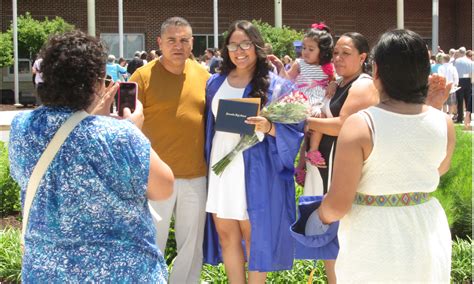 Unionville High School graduates the Class of 2015 | Chester County Press